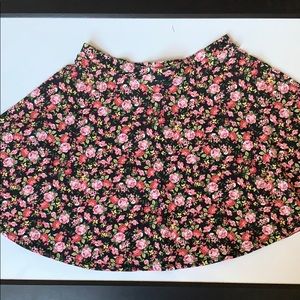 Black cotton skirt with flower print